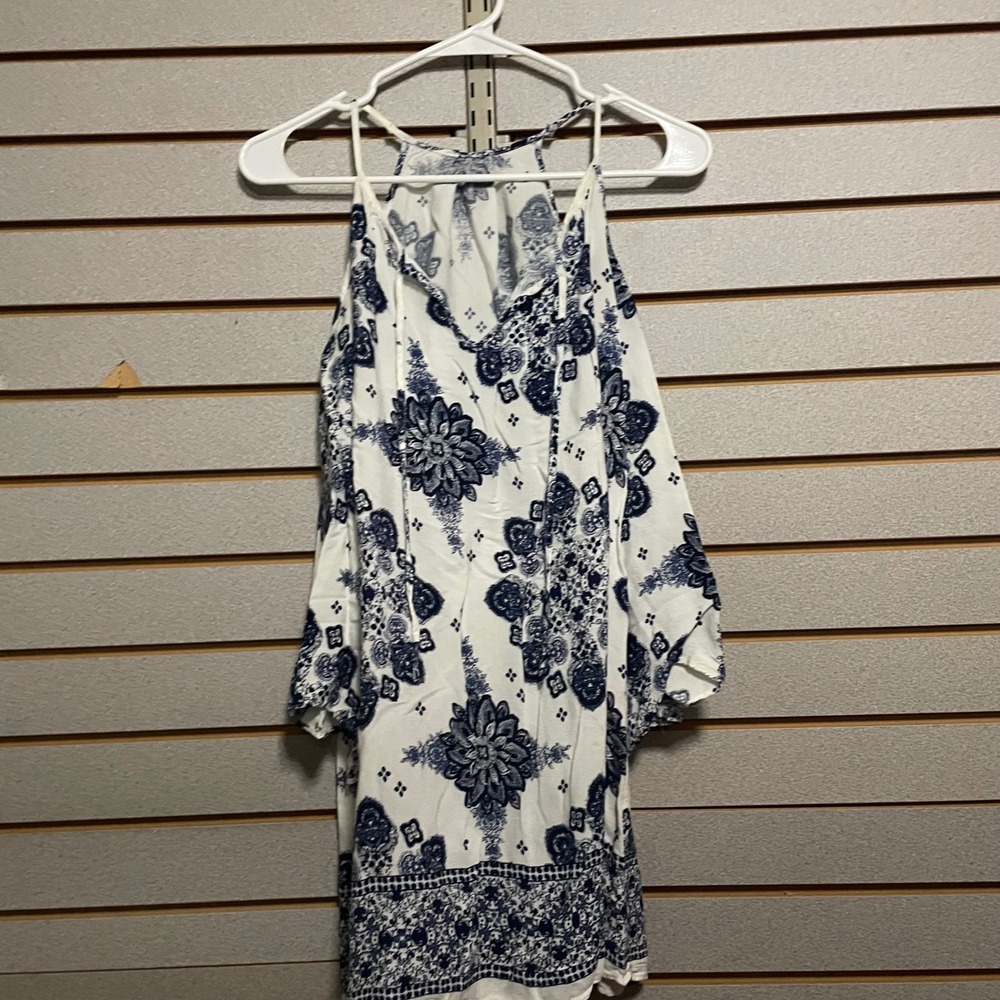 White Blue Paisley Cold Shoulder Dress Tie Neck Bell Sleeve Medium